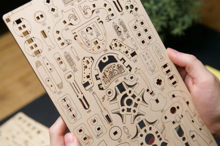 Ugears Mad Hornet Airplane* - 20
