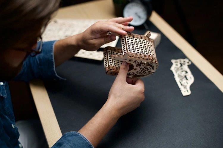 Ugears Mechanical Celesta - 23