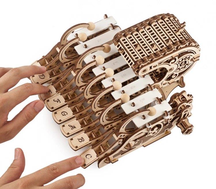 Ugears Mechanical Celesta - 12