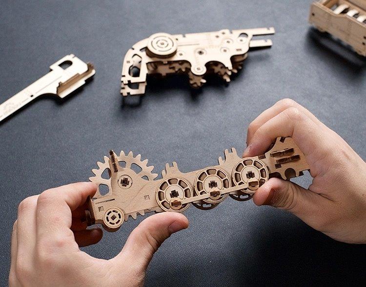 Ugears Mini Locomotive - 9
