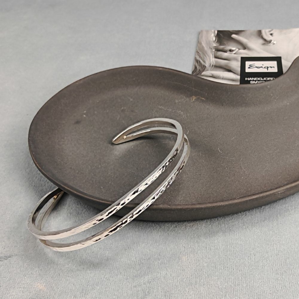 Exign Nacka armring