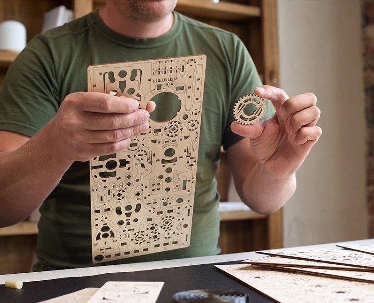 Ugears Pickup Lumberjack - 17