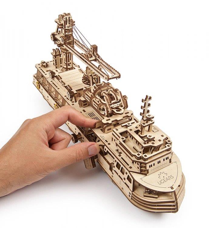 Ugears Research Vessel - 18