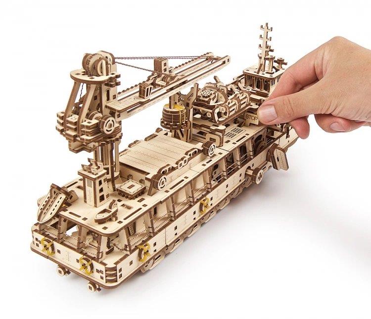 Ugears Research Vessel - 17