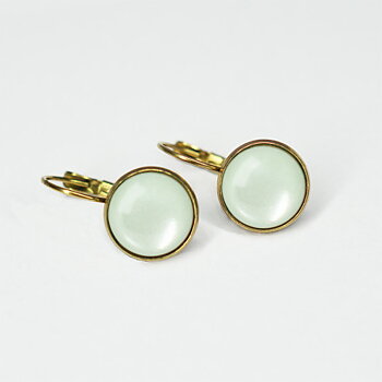 Dots whisper green