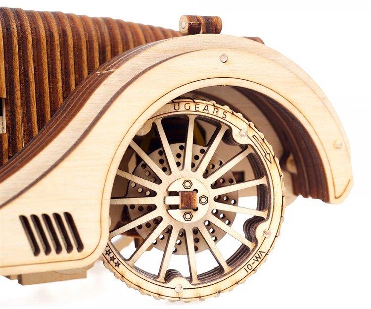 Ugears Roadster VM-01 - 12
