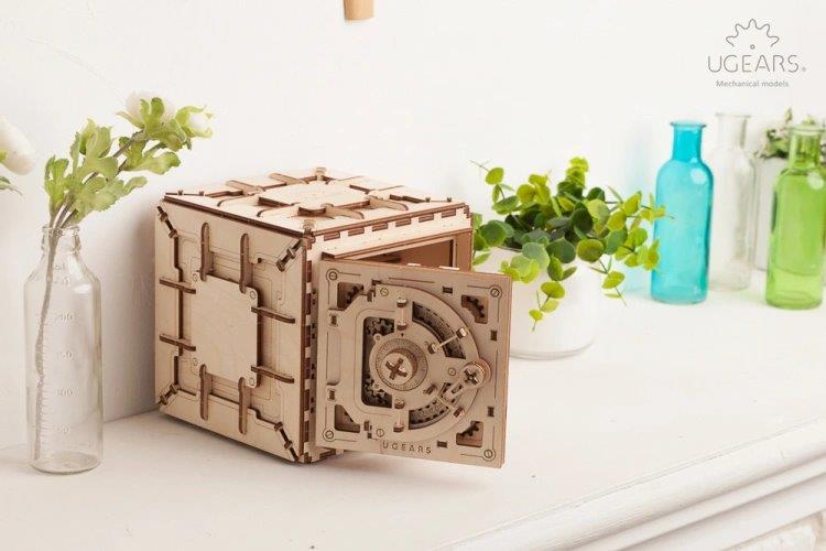 Ugears Safe - 10