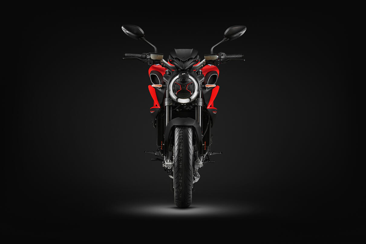 Nov 2025: Nya MV Agusta Brutale 800 - Brutal! - 3