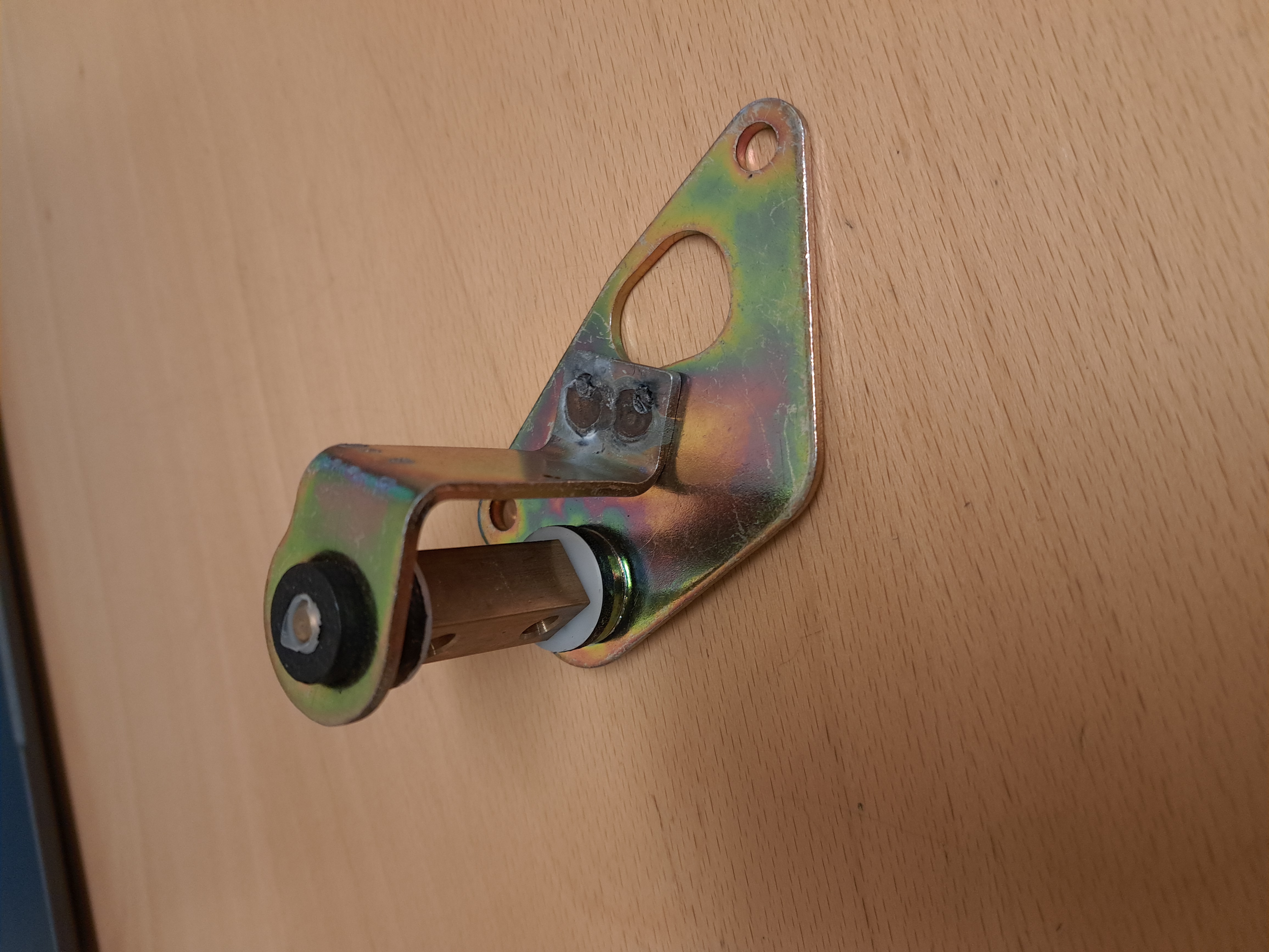 Intermediate lever