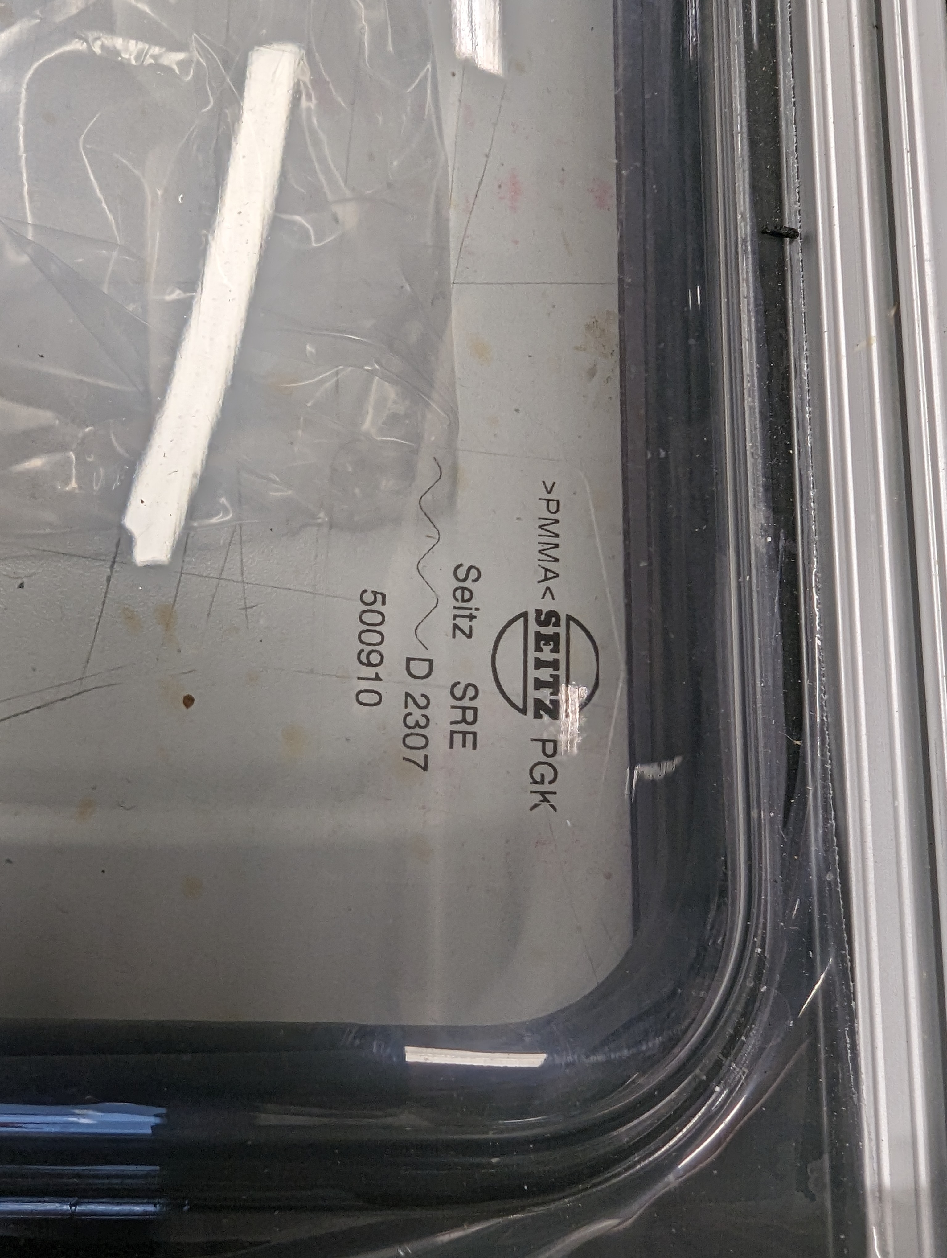 Bonocar fönster 900x550 (1100x550) med vent - Vänster - 5