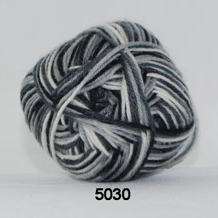 Hjertegarn Sock 4 Print 5030 Stickfasthet 30m/10 cm på stickor 3,00 mm