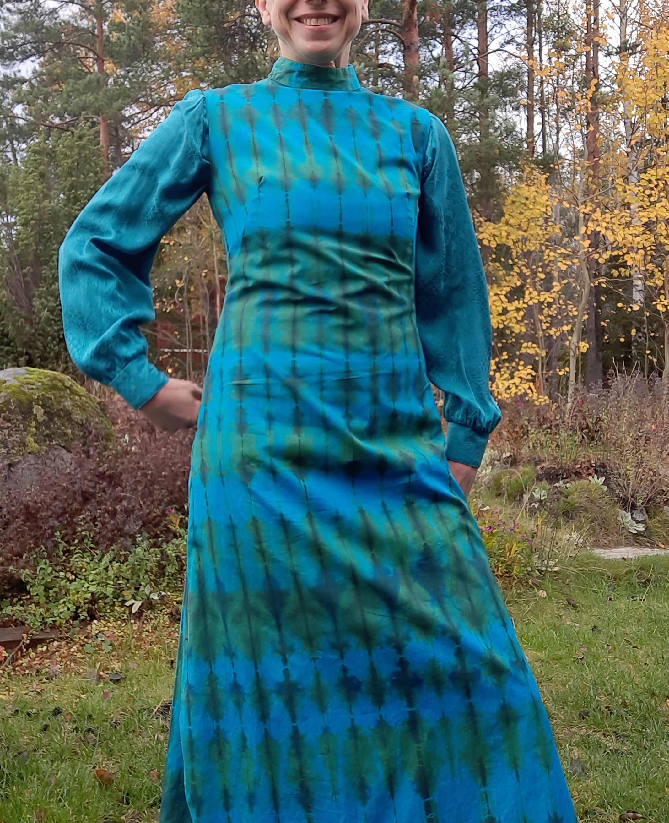 Turkos/grön batik-klänning, lång ärmlös modell (fodrad) ca storlek M, Secondhand - 7