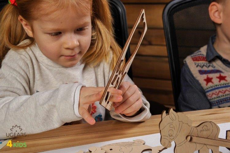 Ugears Val - 4Kids - 7