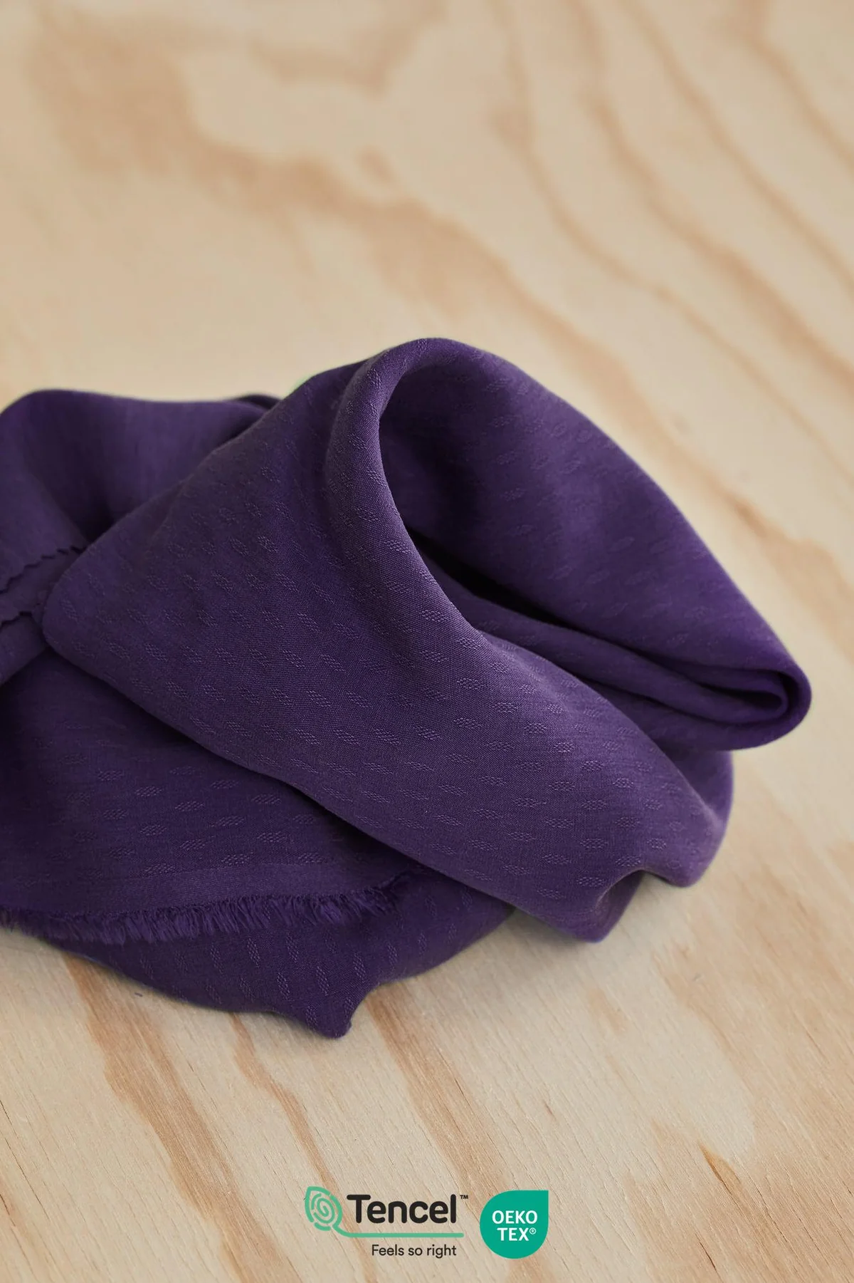 DIAMOND JACQUARD TENCEL ™ - DARK PURPLE - 2