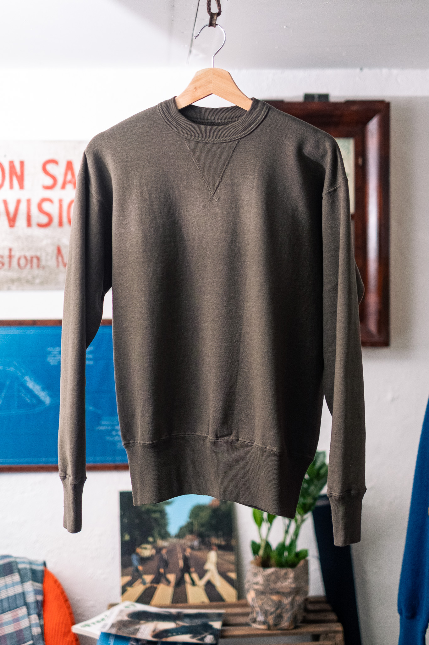 Sunray Sportswear - Laniakea CN Sweatshirt Japanese Brushed Fleece Black Olive