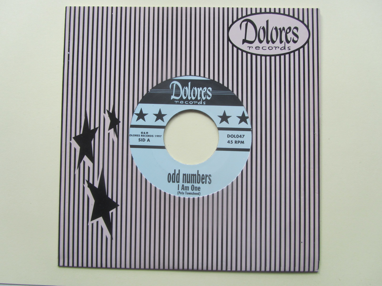Odd Numbers Move On Up / I Am One7" Singel