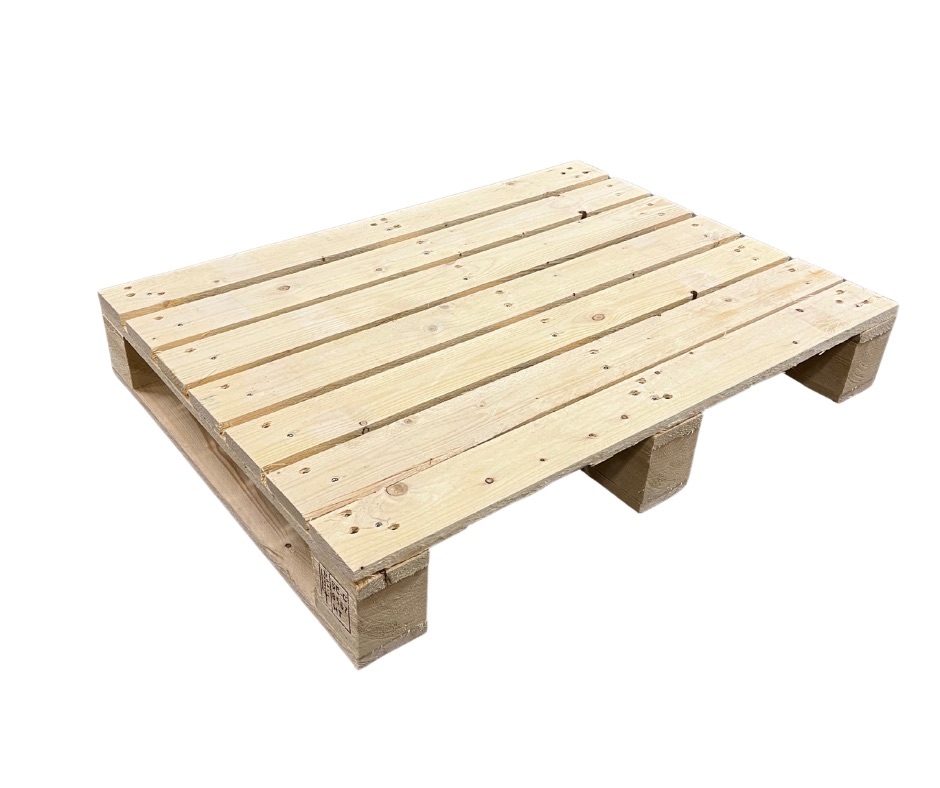 Tät halvpall 800x600 mm ISPM 15, ny träpall för smidiga transporter och effektiv lagring.