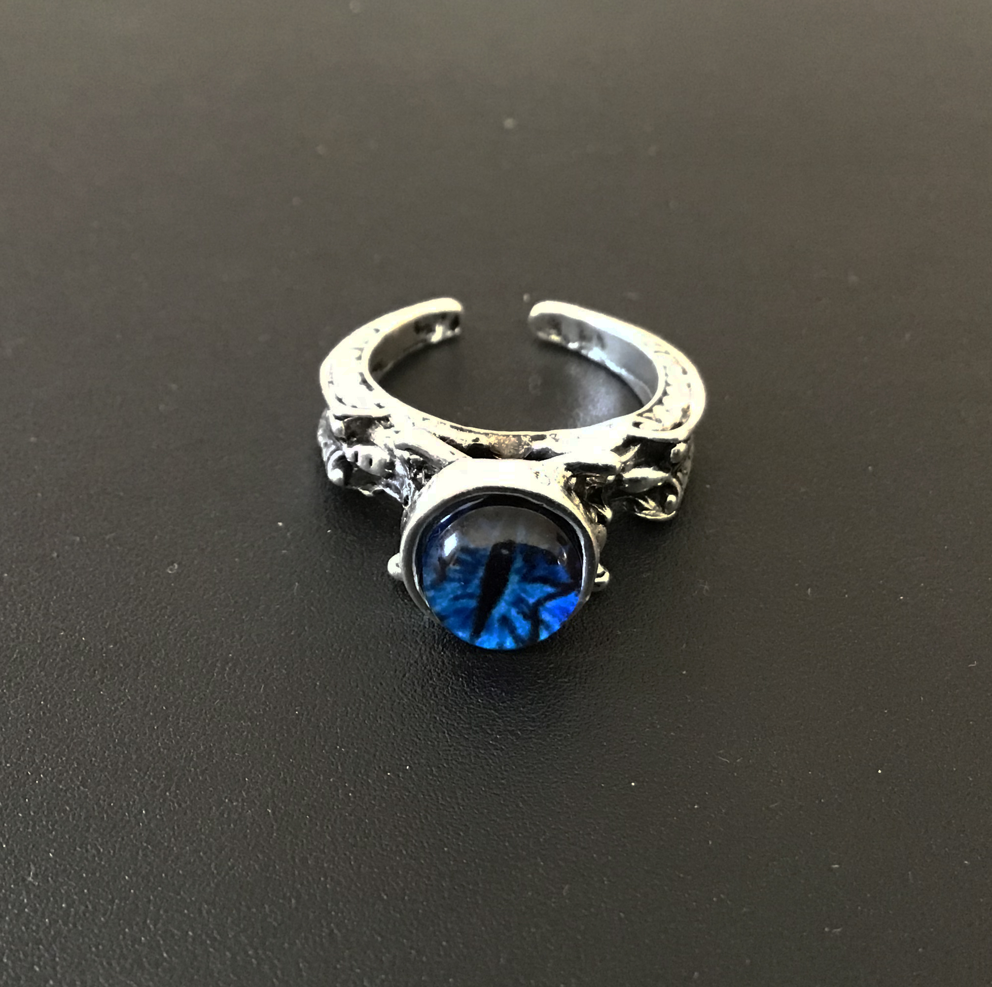Ring: Reptiløje "Rockwear Collection" - 2