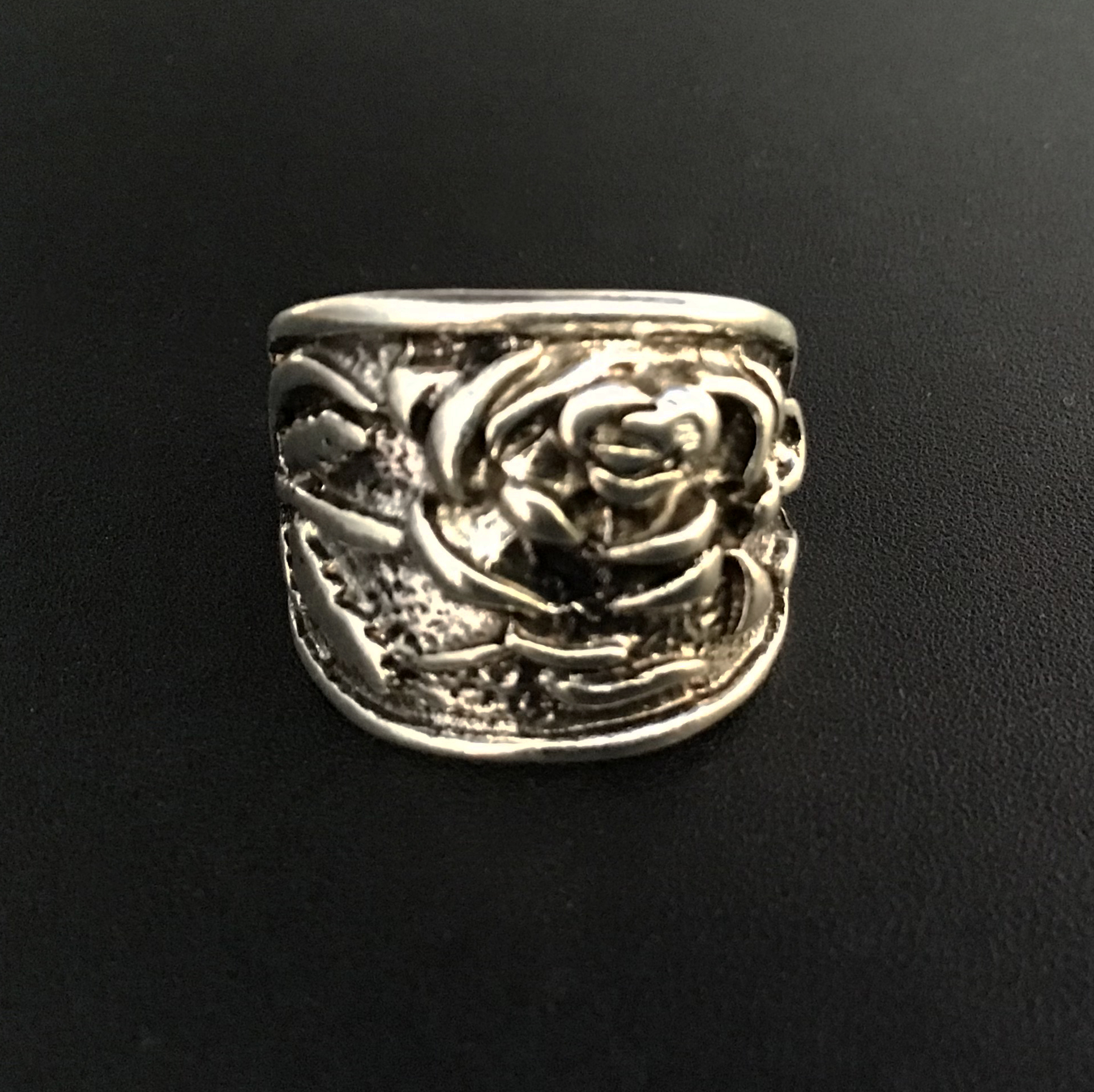 Ring: Blomster "Rockwear Collection" - 2