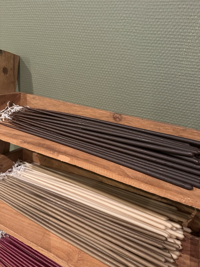 Hand-dipped thin long candles - Flower candles - Brown - 38 cm - 10-pack - 2