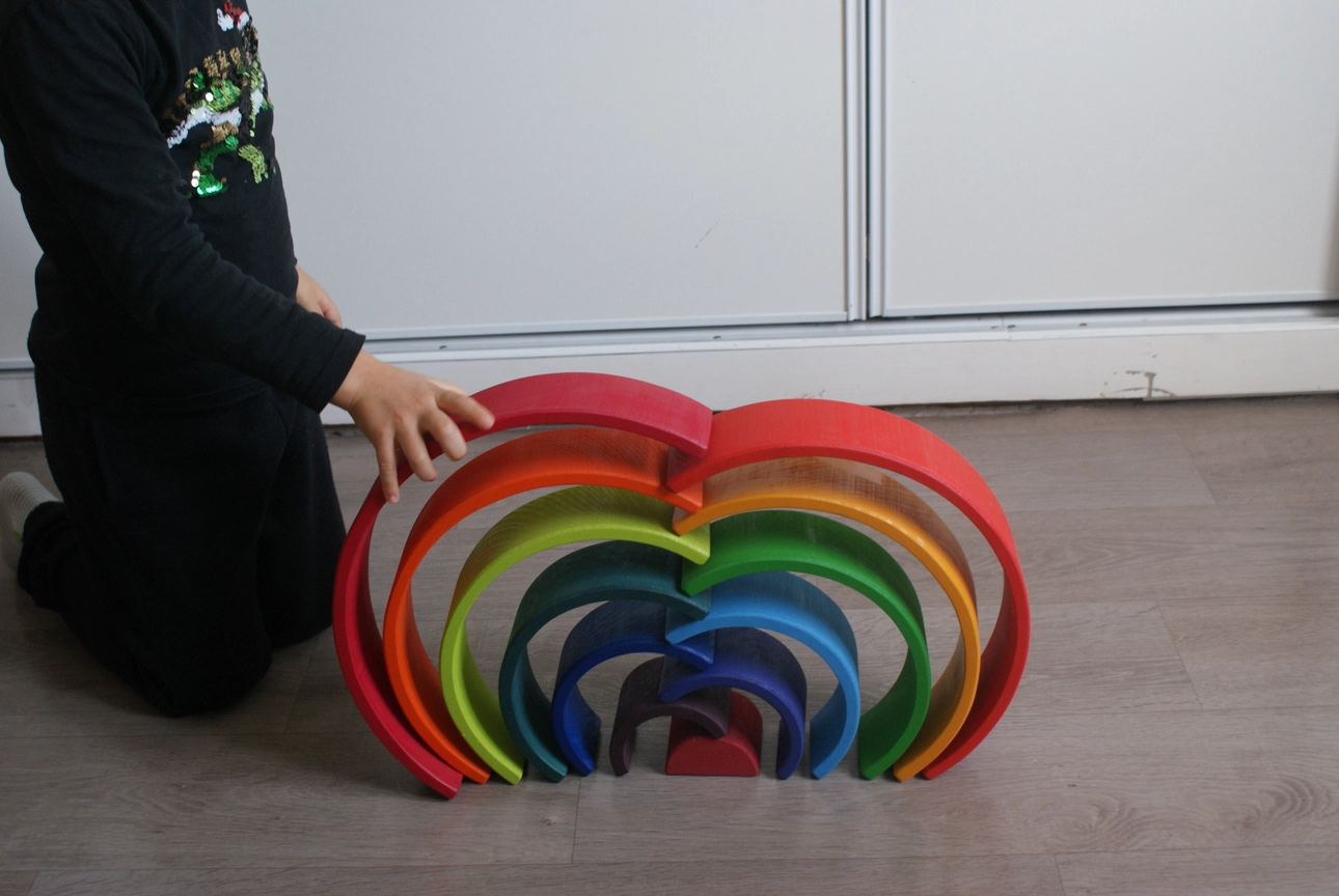  Ma Montessori Box Regnbåge i trä -  Kreativ lek hos KoKoBello - 6