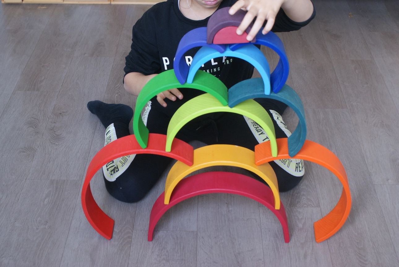  Ma Montessori Box Regnbåge i trä -  Kreativ lek hos KoKoBello - 5