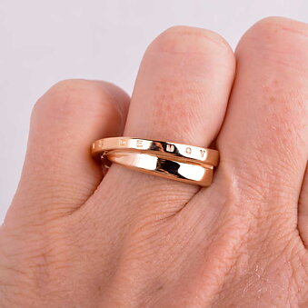 Efva Attling guldring med indgravering Vintage