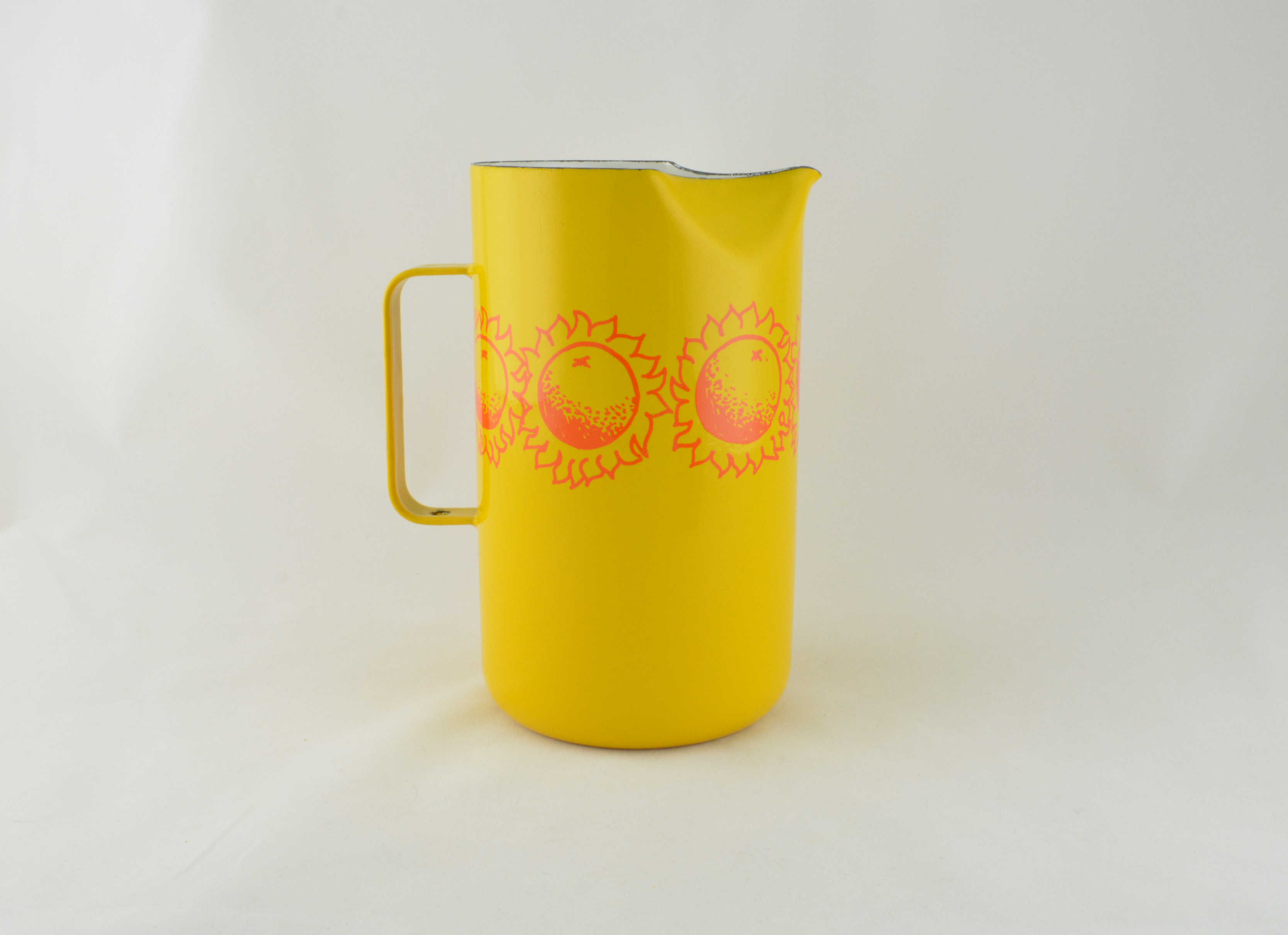 Kaadin 6715 1,5 l, Aurinkoappelsiini   - 2