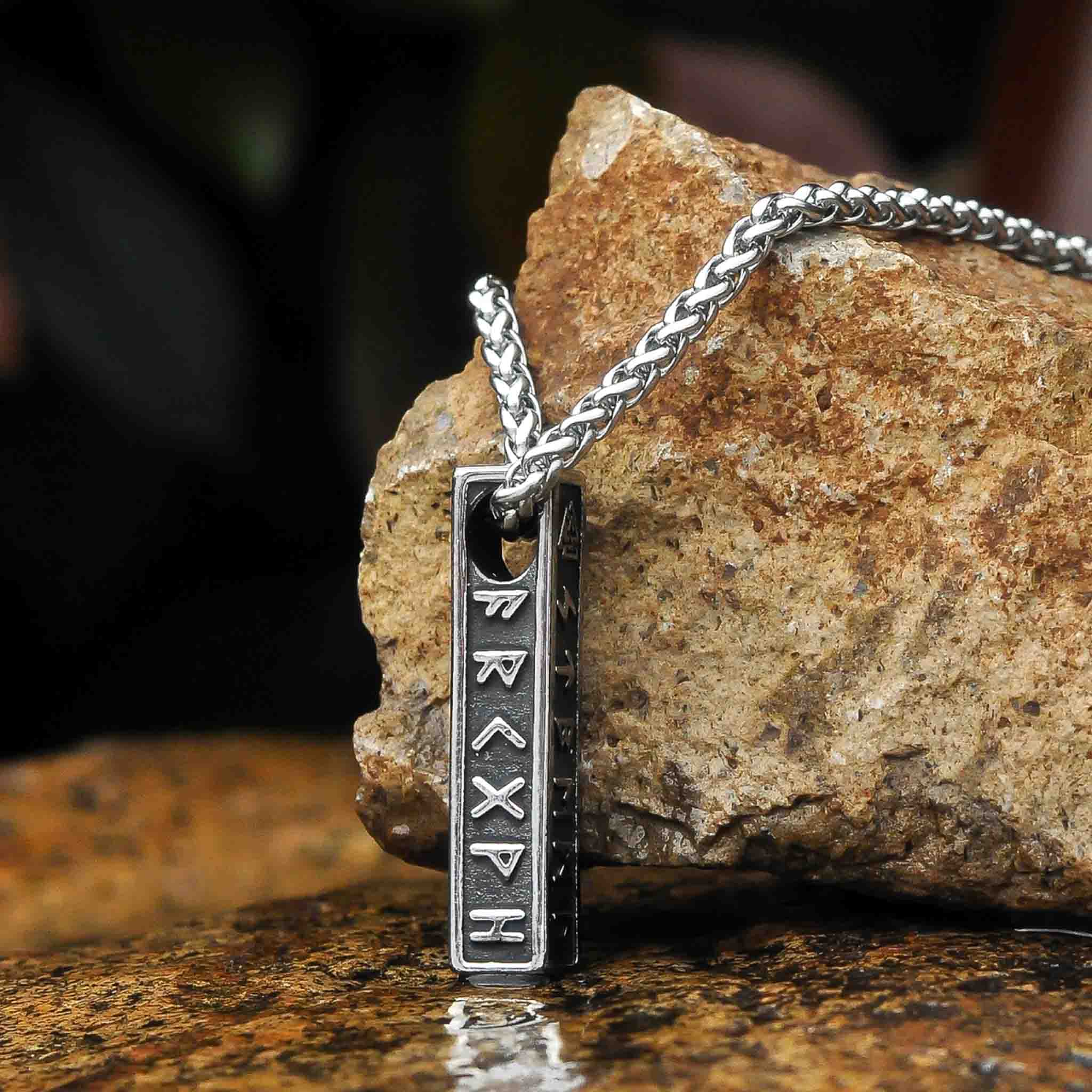 Viking Rune pendant in Nordic design and silver runes – Bar necklace Rune Totem side 3