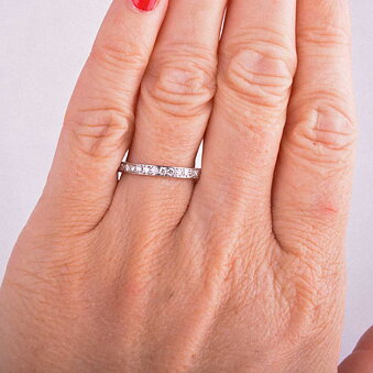 Hvidguldsring Faden med diamanter Vintage