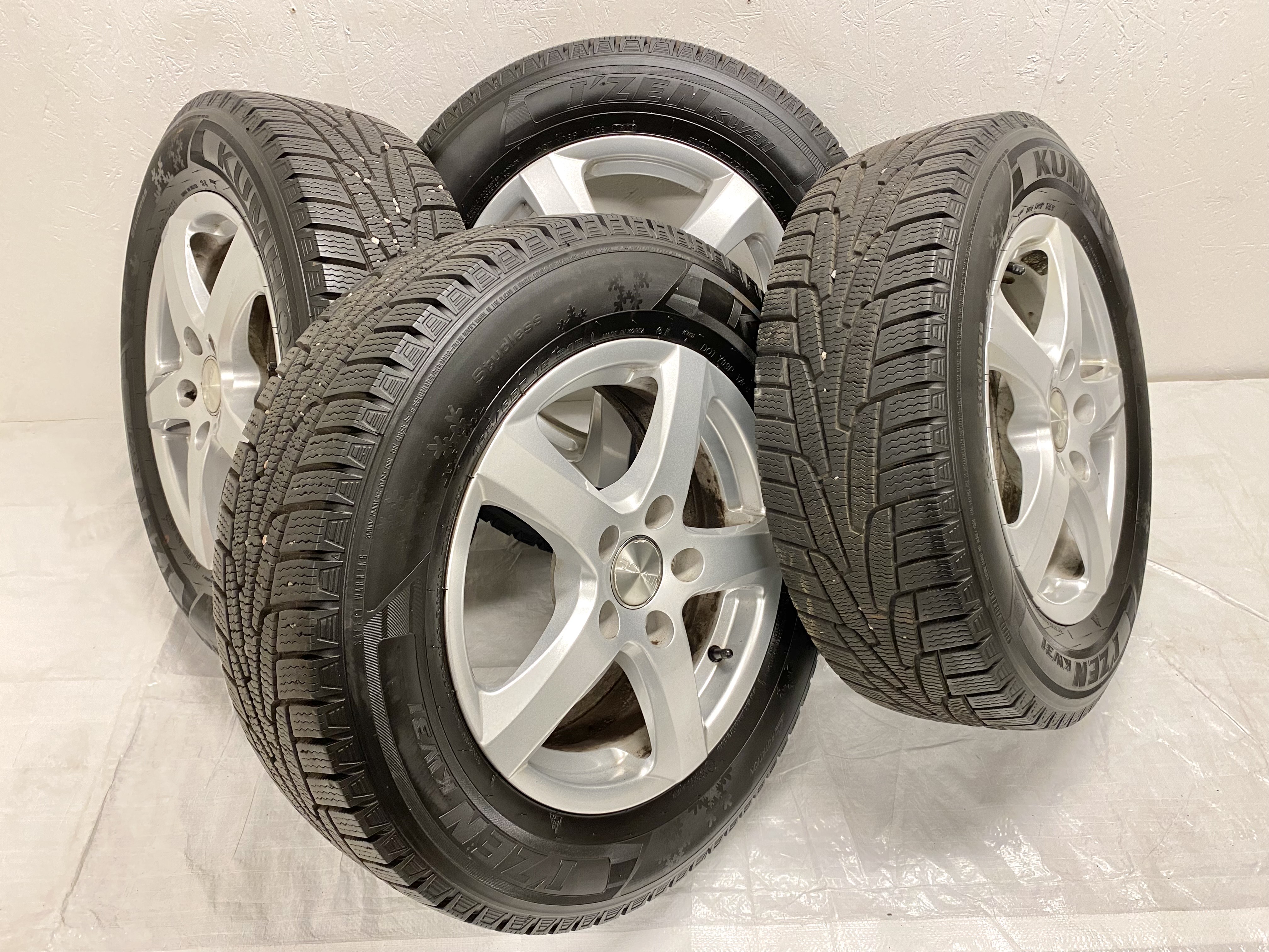 Kompletta Vinterhjul Friktion | IMAGE 5x112 6x15 ET43 57.1 + 195/65 R15 91R Kumho iZen KW31 | V39-2019 | 7|7|7|7 mm