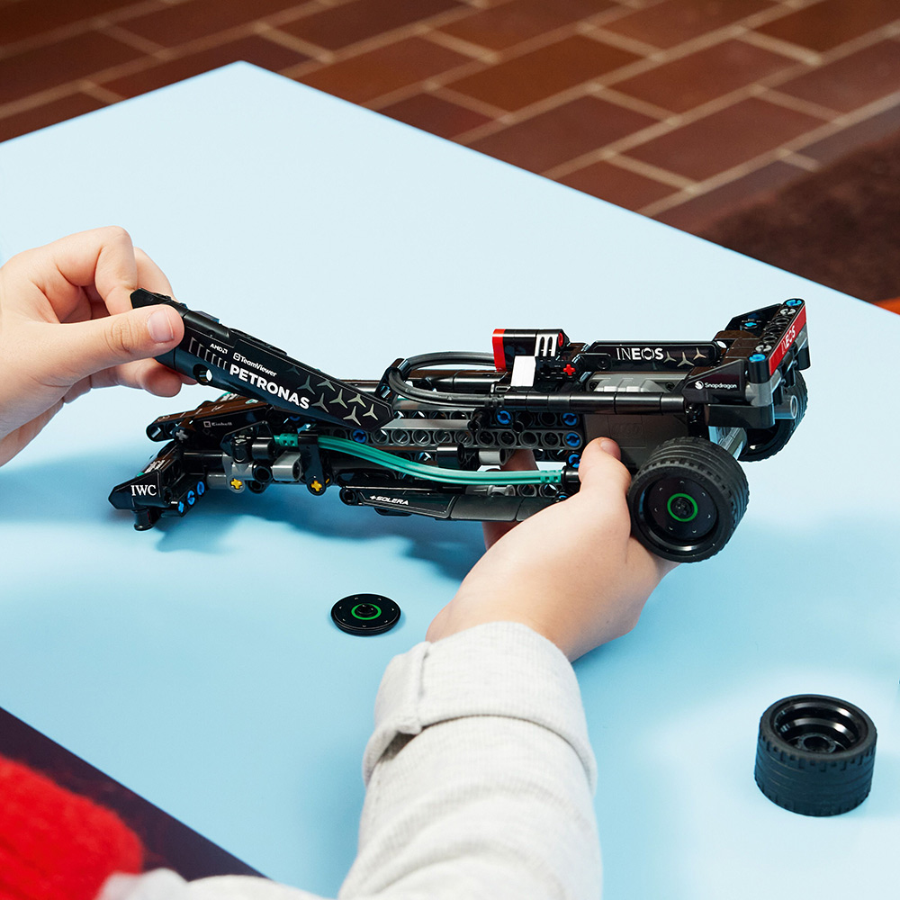 LEGO Technic 42165 Mercedes-AMG F1 W14 E Performance Pull-Back - 3