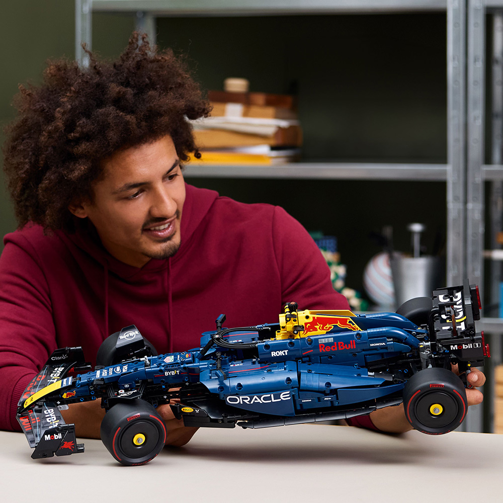 LEGO Technic 42206 Oracle Red Bull Racing RB20 F1 - 4