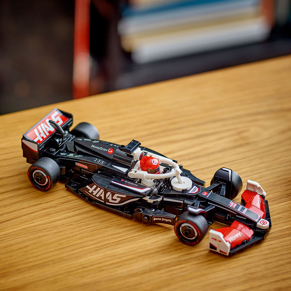 LEGO Speed 77250 MoneyGram Haas F1® Team VF-24 racerbil - 2