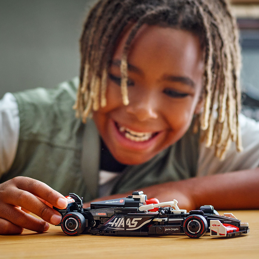 LEGO Speed 77250 MoneyGram Haas F1® Team VF-24 racerbil - 4