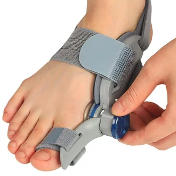 Hallux valgus-korrigerare med justerbart vred