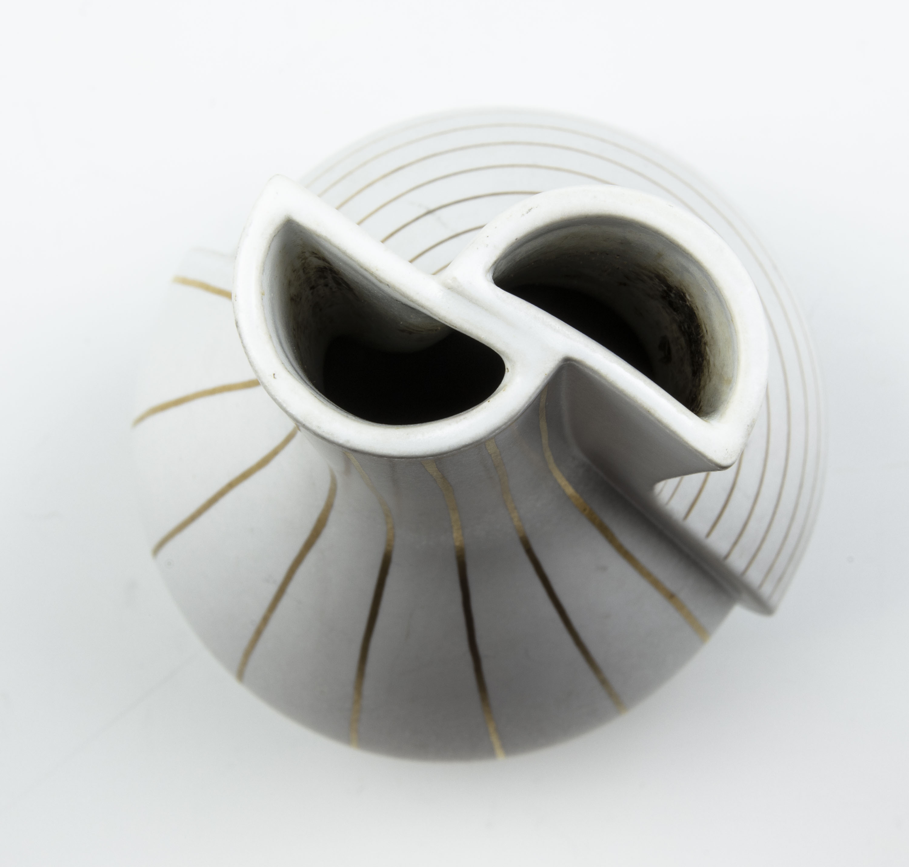 Guldsurrea - Vase - Studio Hand - 4