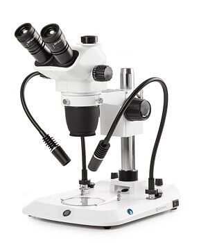 Stereomikroskop Nexius Zoom EVO Trino, 6,5x till 55x zoom, pelarstativ, över- (dubbel svanhals) över och underbelysning, 3 W LED