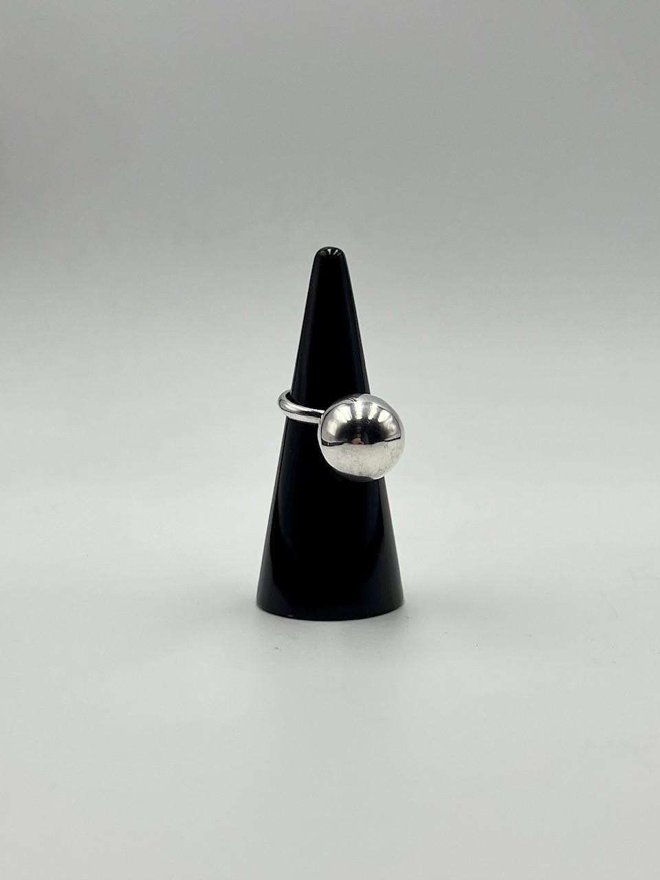 Ring Exign kula handgjord silver 