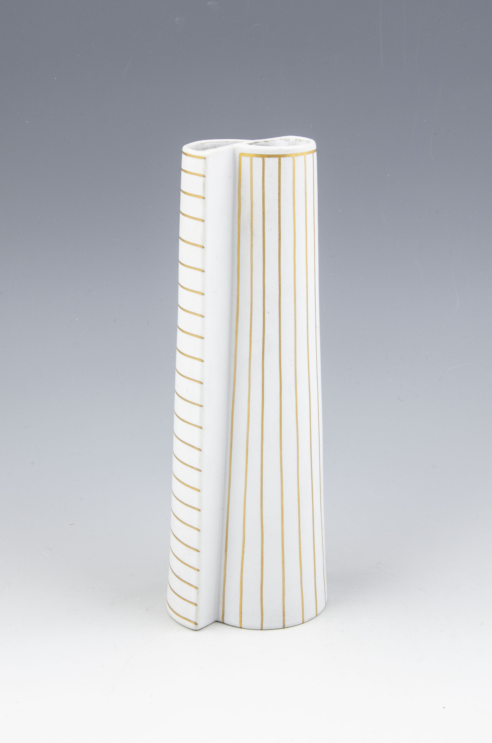 Guldsurrea - Vase - Studio Hand - 5
