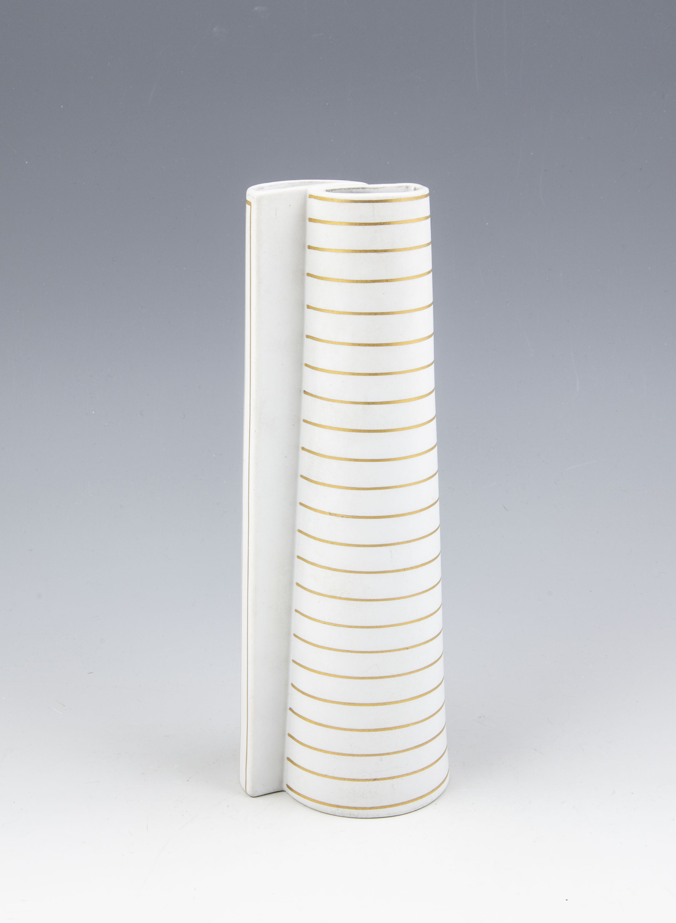 Guldsurrea - Vase - Studio Hand - 2