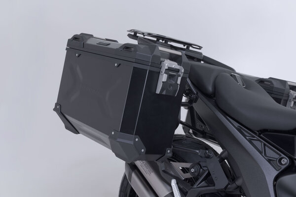 TRAX ADV aluminium case system. BMW R 1300 RS  - 6