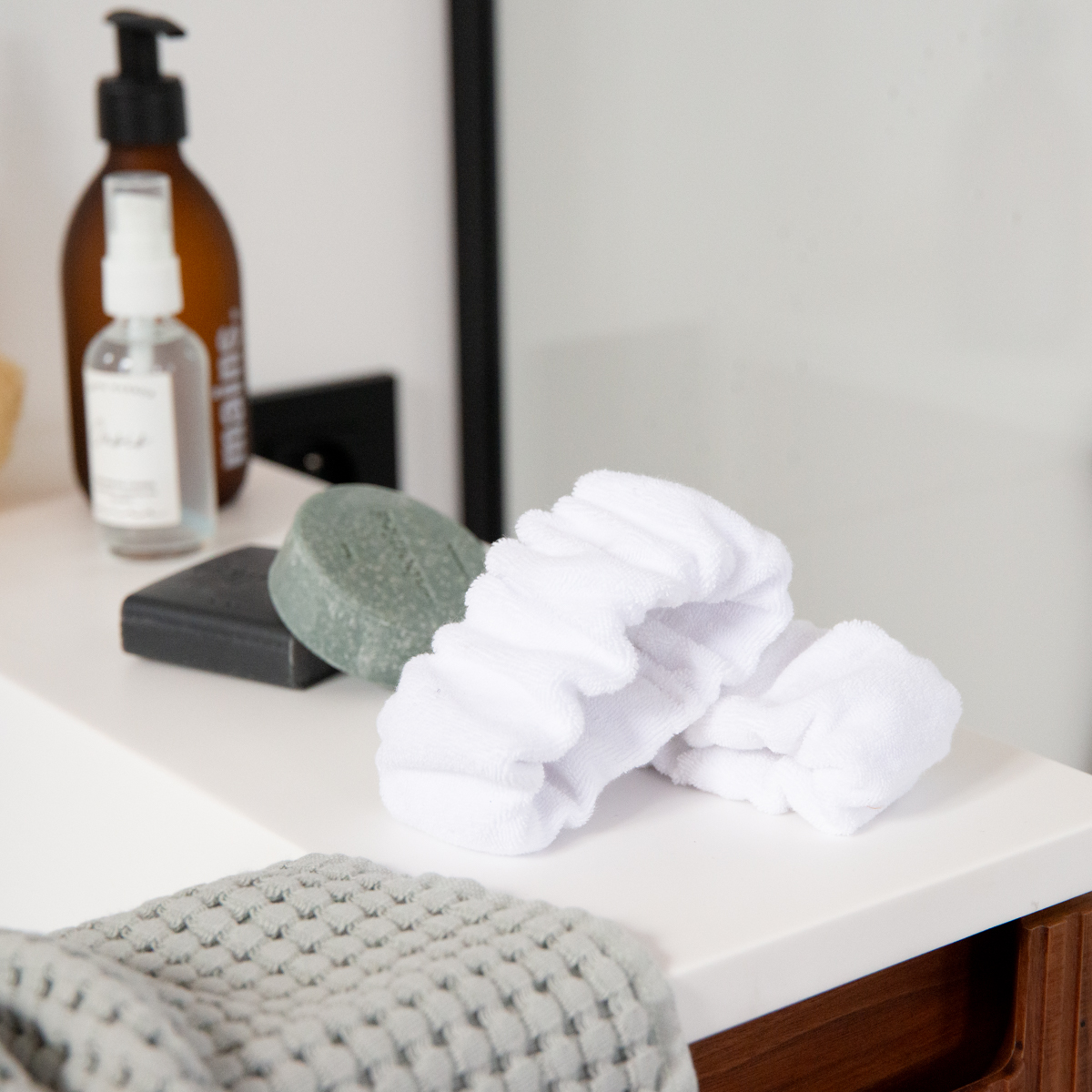NIKKO BATHROOM ACCESSORIES - 13
