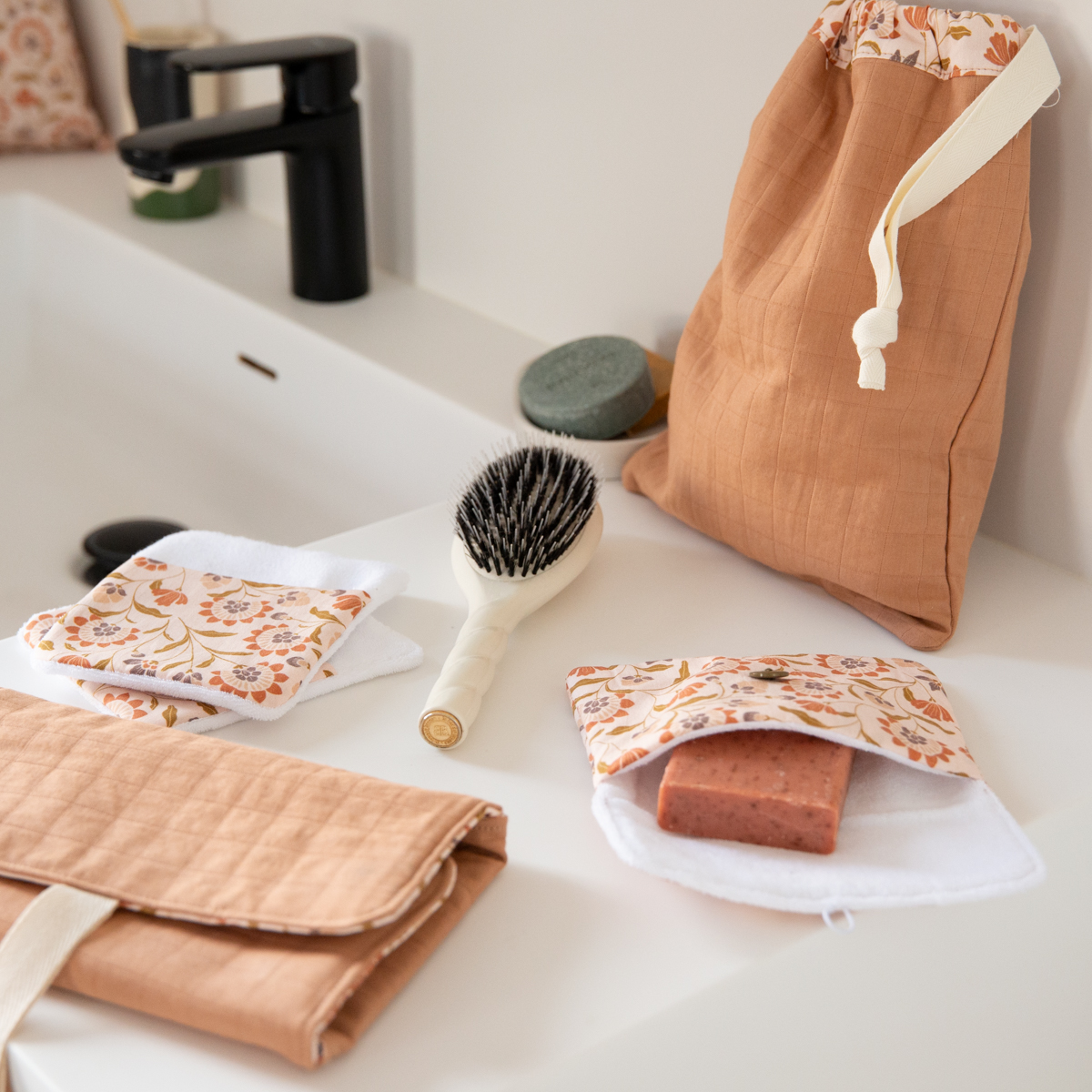 NIKKO BATHROOM ACCESSORIES - 10