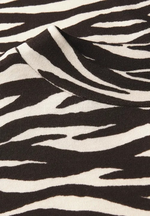 LTD QR Printed Turtleneck - Street One - 6