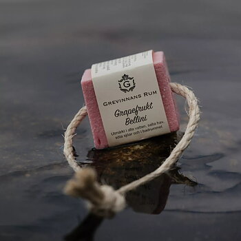  Grapefrukt Bellini tvål i tågvirke ca 250 gr Grevinnans rum Grevinnans rum