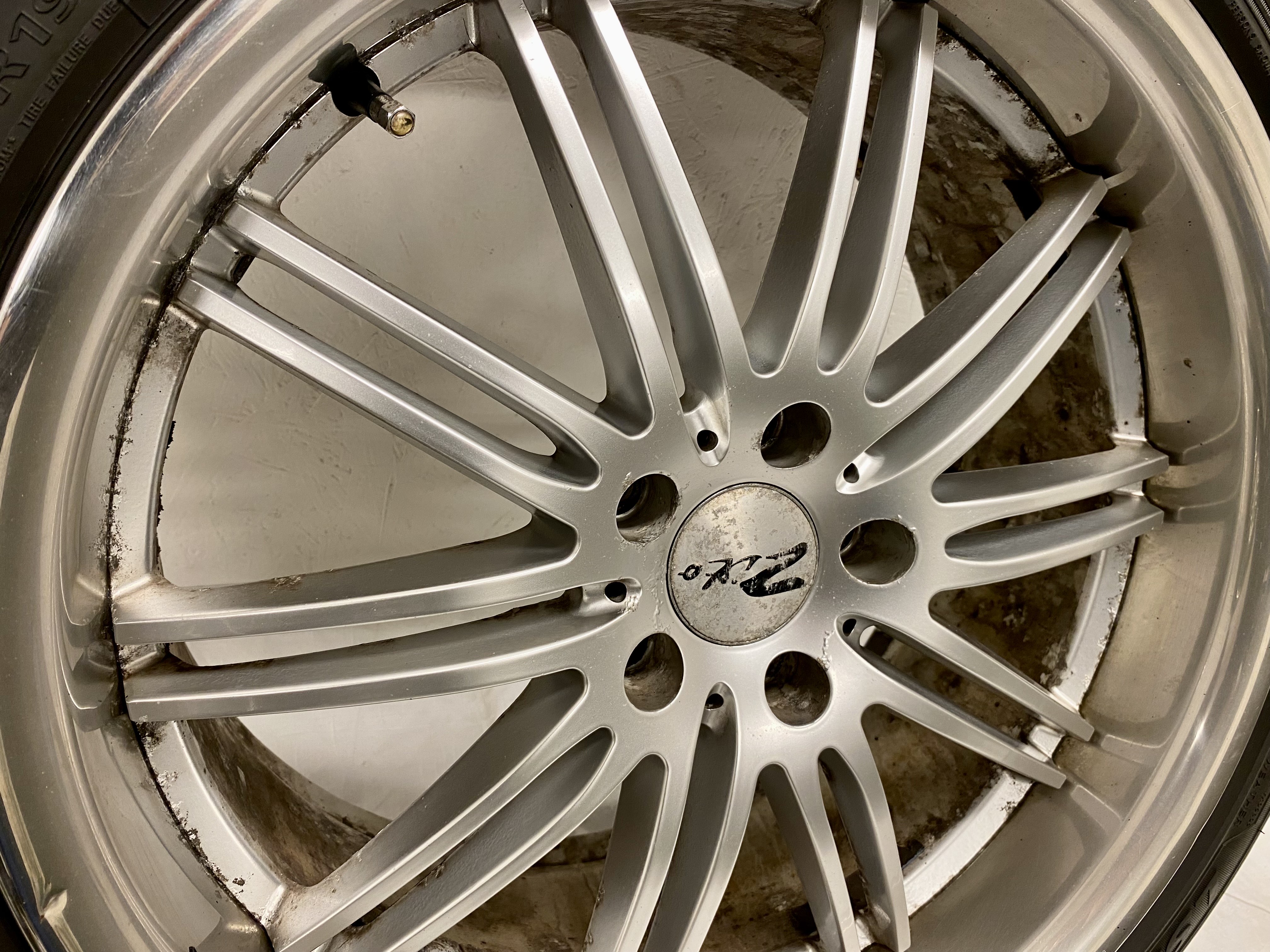 Kompletta Sommarhjul | ZITO Audi A4 A6 Allroad A8 S8 5x112 8.5x19 ET35 73.1 + 235/40 R19 98W Landsail LS588 UHP | V02-2017 | 5|5|5|5 mm - 7