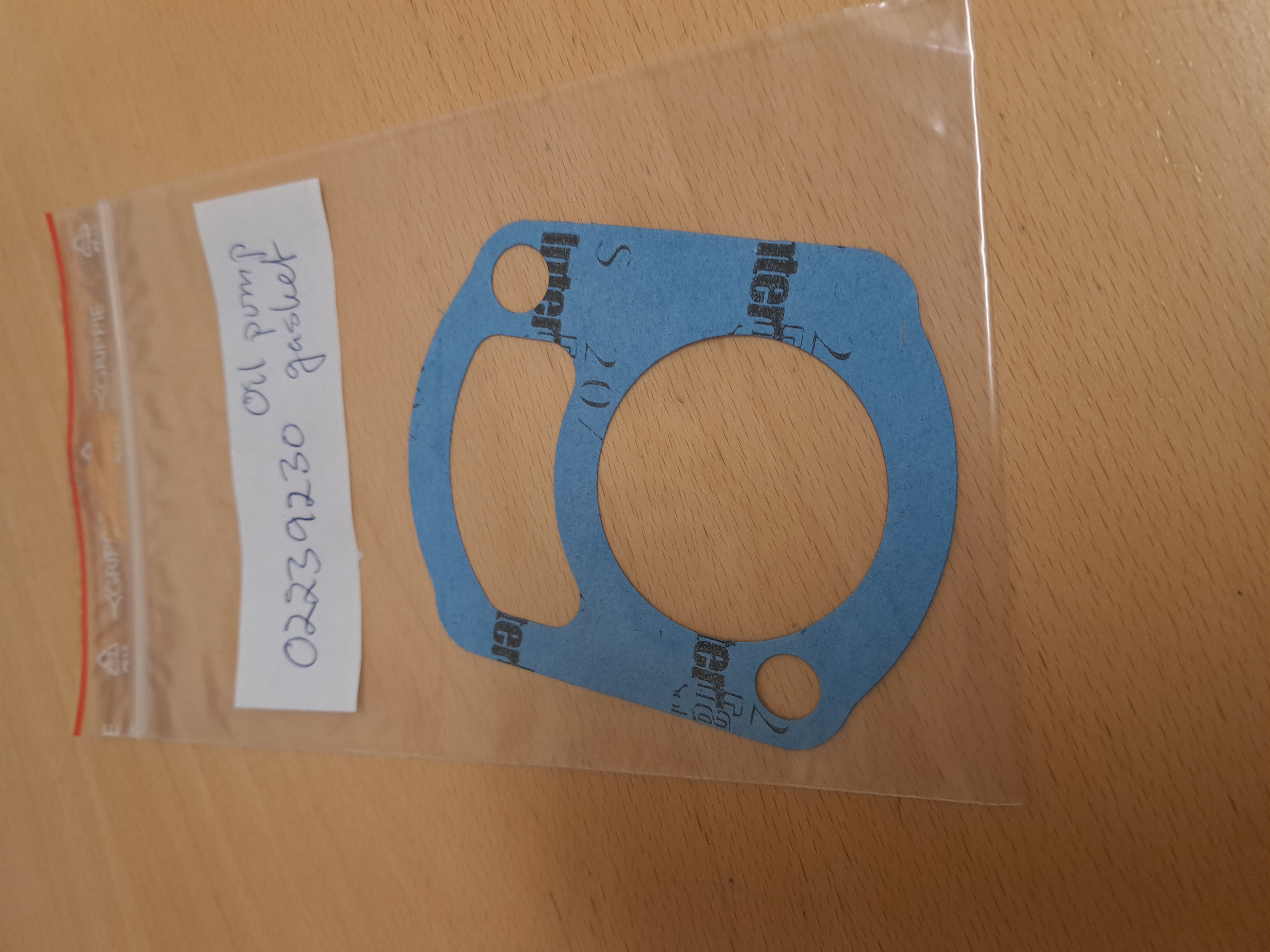 Gasket oil pump