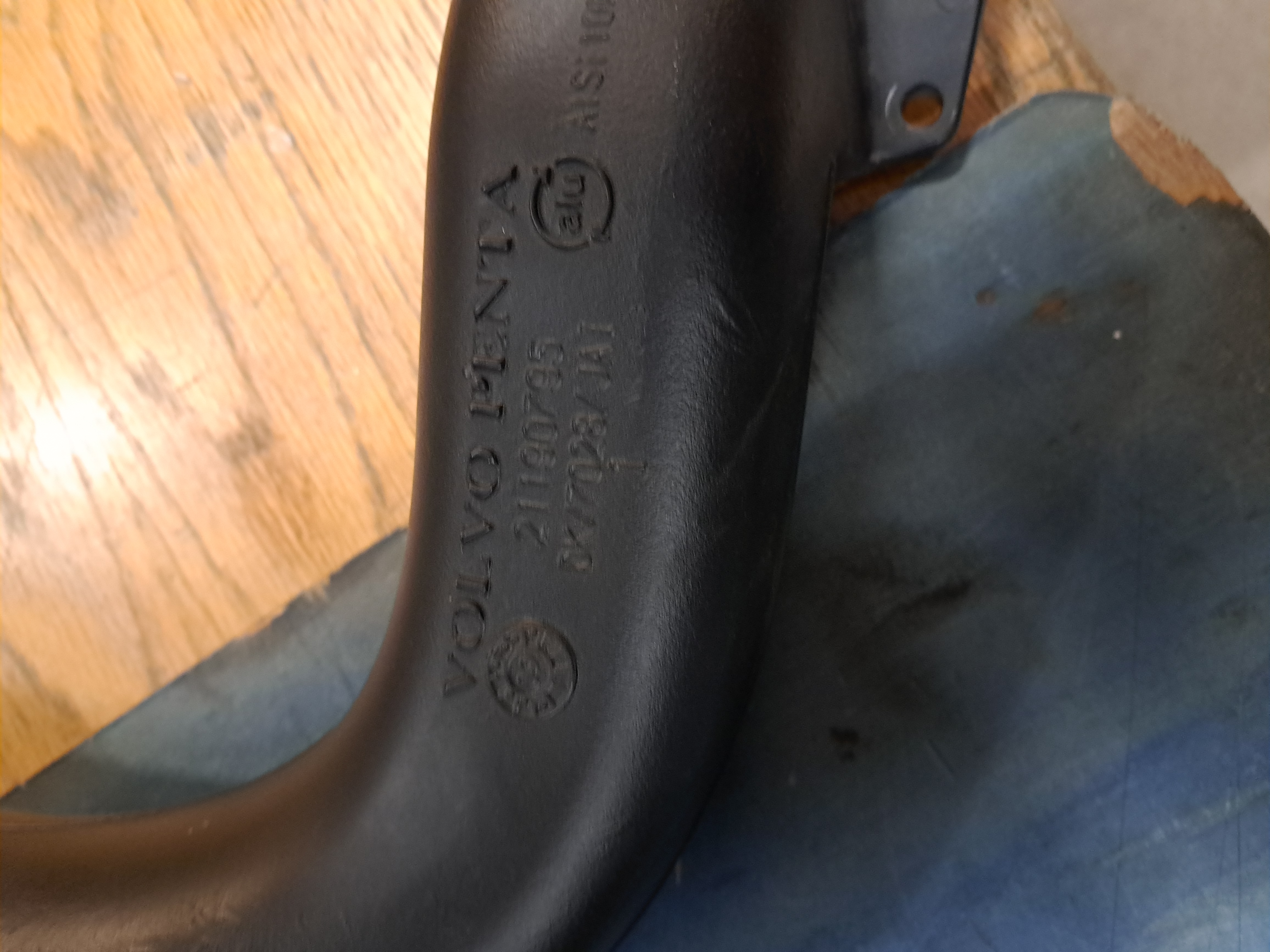 Exhaust manifold / Exhaust pipe - 2