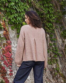Cardigan med motveck i ryggen  - Sally  892209 PDF